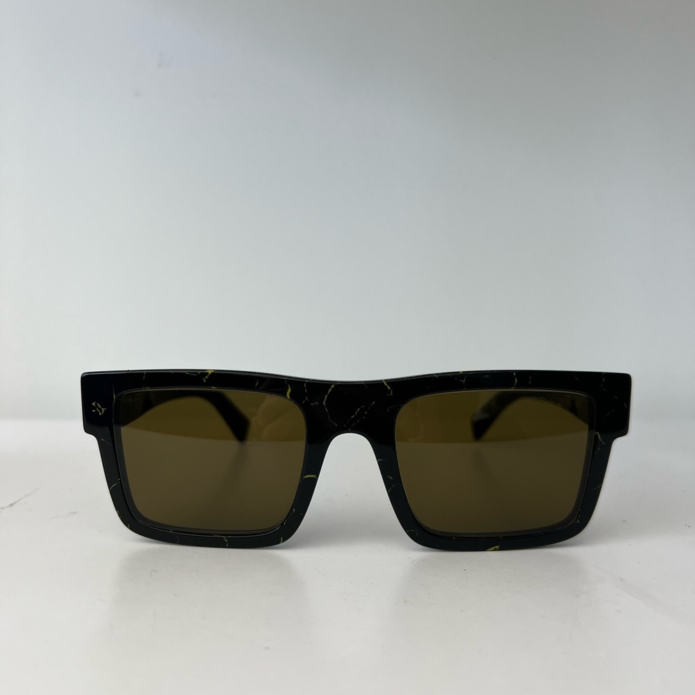 PRADA Men’s Shades - Picture 2 of 6